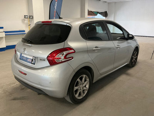 Peugeot 208 1.2 PureTech Style 2014 – снимка 2