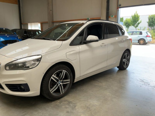 BMW 2er 225xe Active Tourer Sport Line 2017 – снимка 2