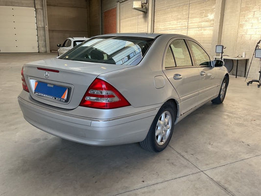 Mercedes-Benz C-Klasse C 200 CDI Elegance 2004 – снимка 2