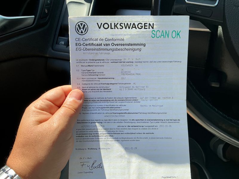 Volkswagen Golf VI 1.6 TDI Trendline BlueMotion Tech 2011 – снимка 6