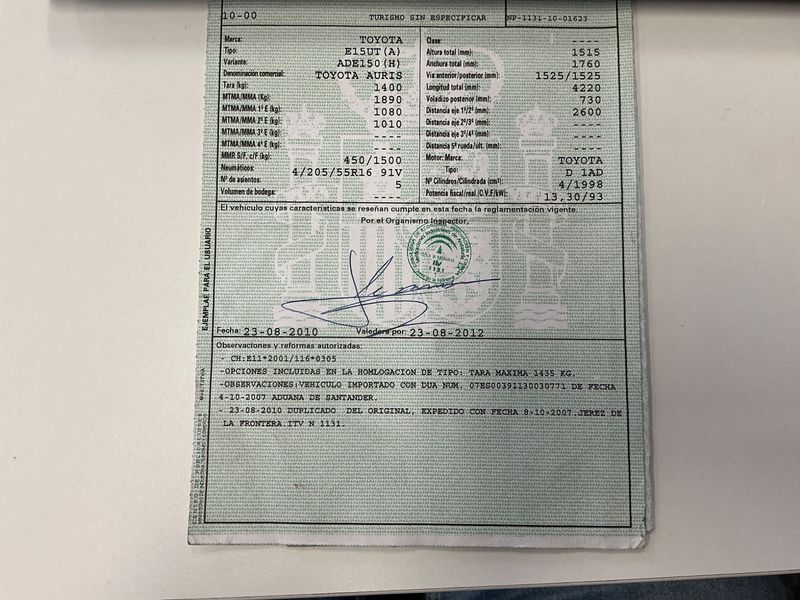 Toyota Auris 2.0 D-4D Sol 2007 – снимка 6