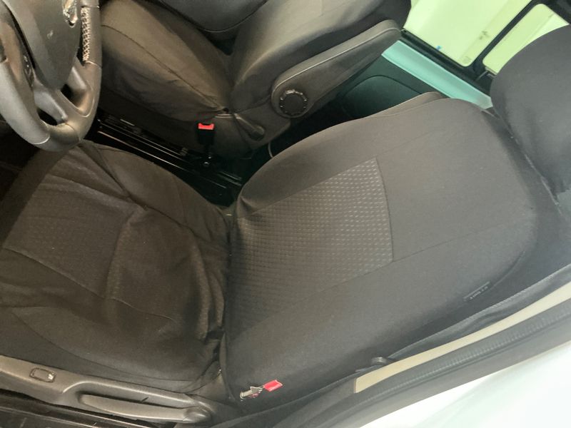 Nissan NV300 2.0 dCi L1H1 2,7t PREMIUM 2021 – снимка 28