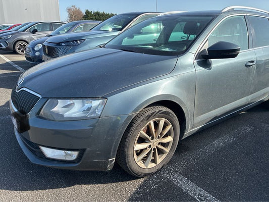Skoda Octavia 1.6 TDI Ambition 2017 – снимка 2
