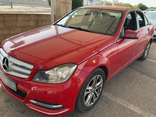 Mercedes-Benz C-Klasse C 220 CDI BlueEfficiency Avantgarde 2014 – снимка 2