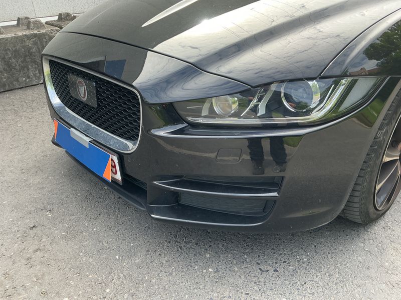 Jaguar XE 20d Prestige 2016 – снимка 38