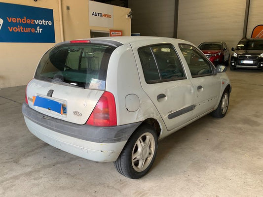Renault Clio 1.4 RXE 1999 – снимка 2