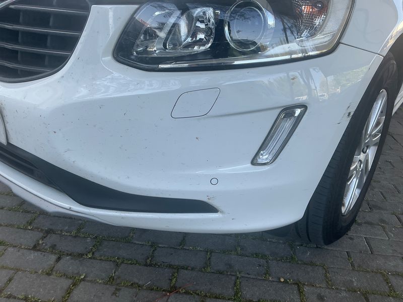 Volvo XC60 2.0 D3 Kinetic 2WD 2017 – снимка 30