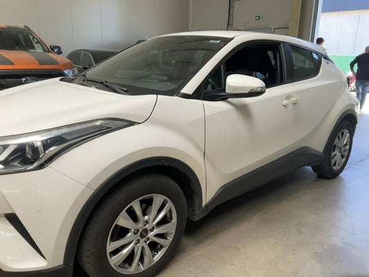 Toyota C-HR 1.2 Turbo 2018 – снимка 2