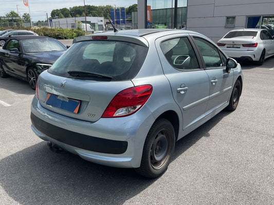 Peugeot 207 1.4 Tendance 2011 – снимка 2