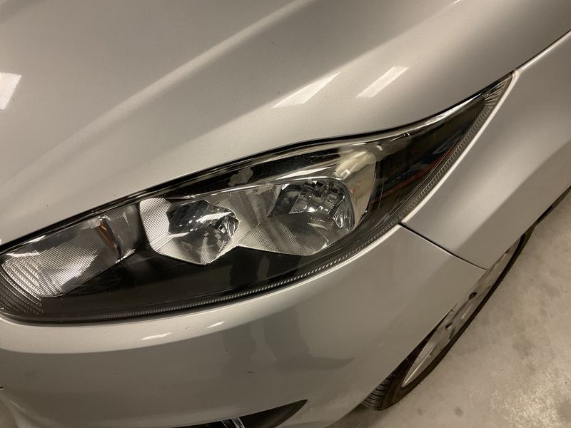 Ford Fiesta 1.5 TDCi SYNC Edition 2015 – снимка 28