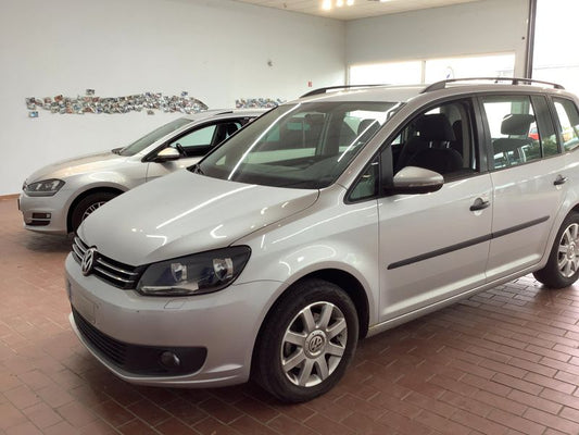 Volkswagen Touran 1.6 TDI Trendline BlueMotion Tech 2014 – снимка 2