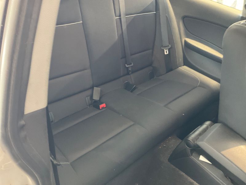 BMW 1er 118d 2009 – снимка на щета