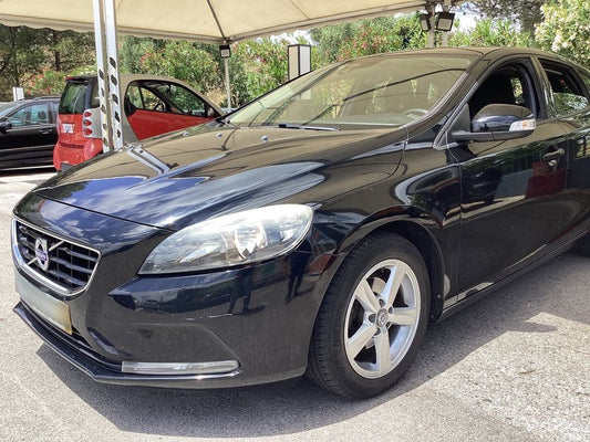 Volvo V40 2.0 D2 Kinetic 2015 – снимка 2