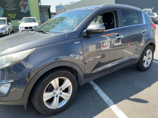 Kia Sportage 2.0 CRDi Dream Team 4WD 2013 – снимка 2