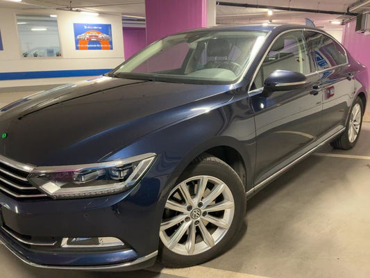 Volkswagen Passat 2.0 TDI Highline BlueMotion Tech 2015 – снимка 2