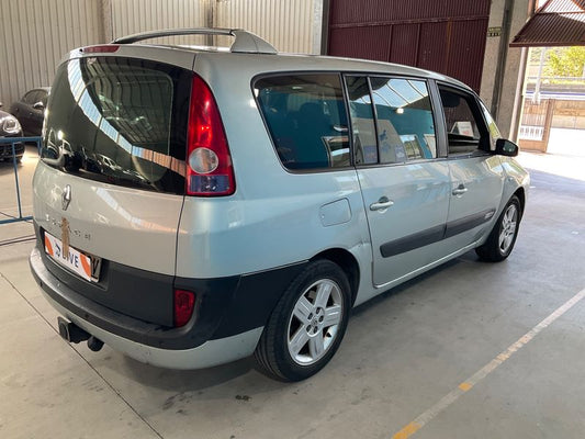 Renault Grand Espace 2.2 dCi Espace Privilege 2004 – снимка 2