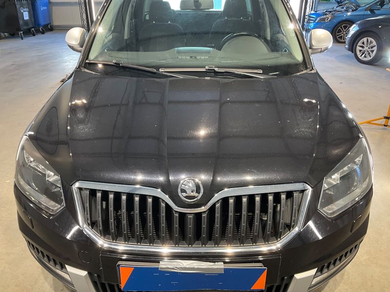 Skoda Yeti 2.0 TDI Ambition Outdoor 2015 – снимка 41