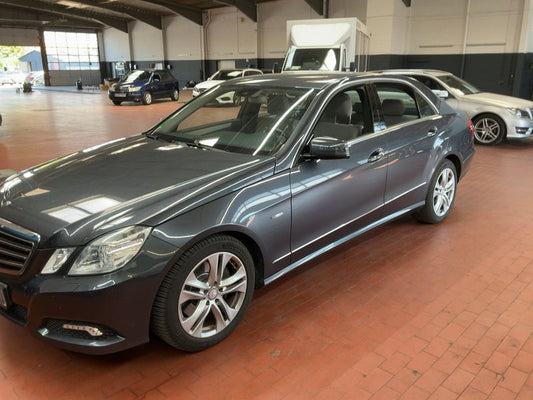Mercedes-Benz E-Klasse E 350 CGI BlueEfficiency Avantgarde 2010 – снимка 2