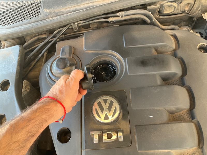 Volkswagen Passat 1.9 TDI Edition 2004 – снимка на щета