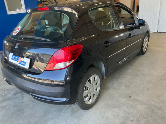 Peugeot 207 1.4 Access 2011 – снимка 2