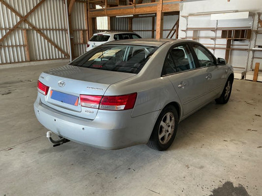 Hyundai Sonata 2.0 CRDi CRDI Comfort I 2008 – снимка 2