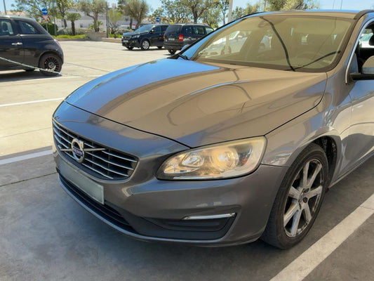 Volvo V60 2.0 D2 Momentum 2016 – снимка 2