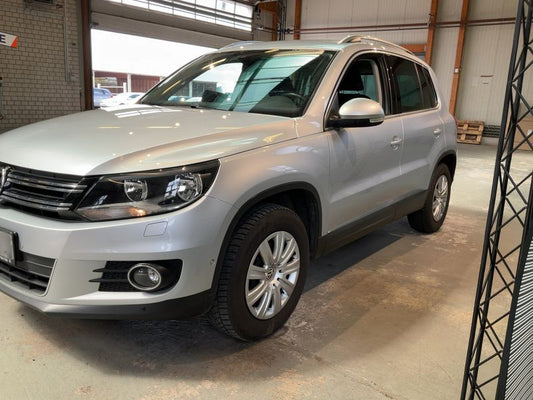 Volkswagen Tiguan 2.0 TDI Sport & Style BlueMotion Tech 2013 – снимка 2