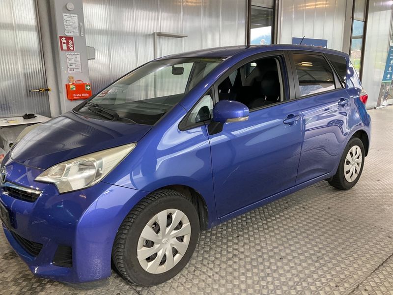 Toyota Verso-S 1.33 Dual VVT-i Active 2011 – снимка на щета