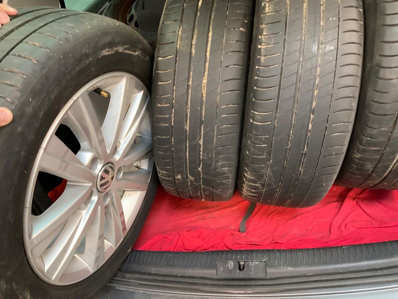 Volkswagen Golf VI 2.0 TDI Style BlueMotion Tech 2011 – снимка 21