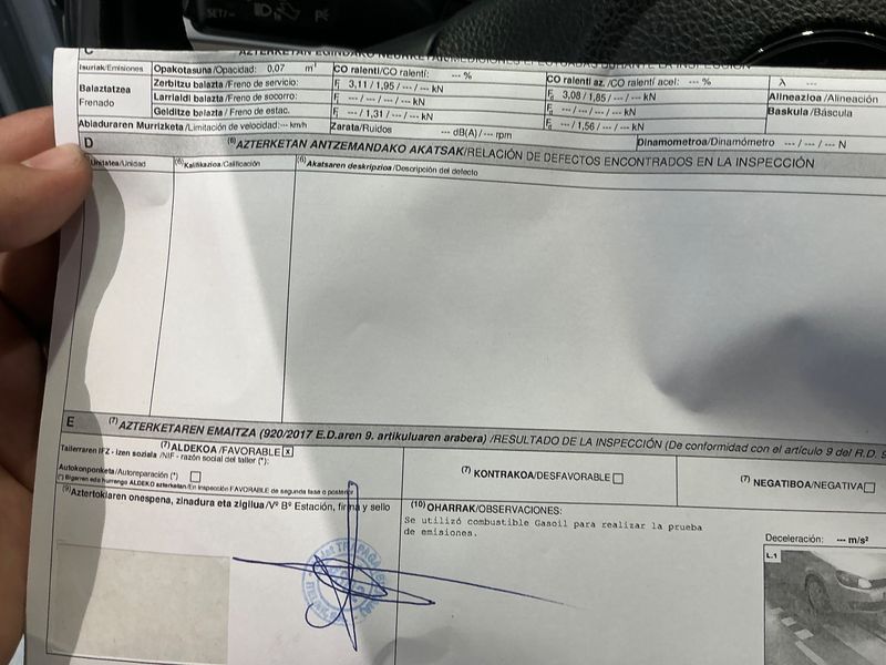Volkswagen Golf VI 1.6 TDI Trendline BlueMotion Tech 2012 – снимка 26