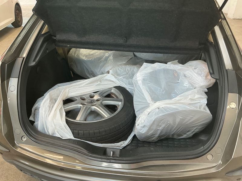 Honda Civic 1.8 VTEC Executive 2006 – снимка на щета