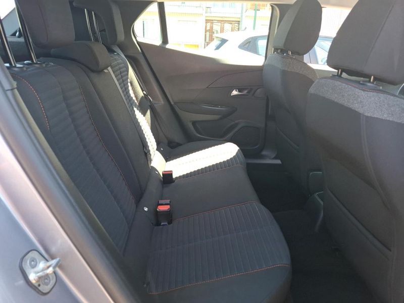 Peugeot 2008 1.2 PureTech Active Pack 2022 – снимка 12
