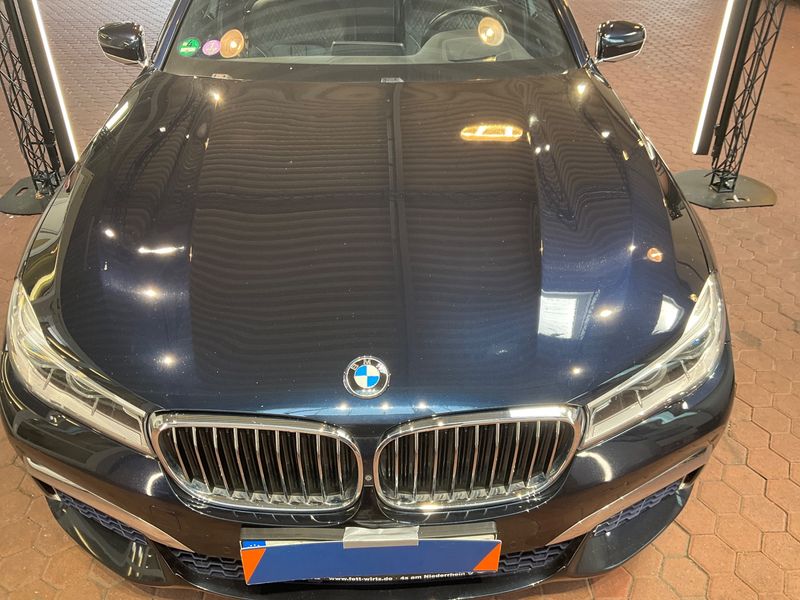 BMW 7er 750i L xDrive 2016 – снимка 30