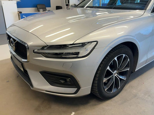 Volvo V60 2.0 D4 Momentum Pro 2020 – снимка 2