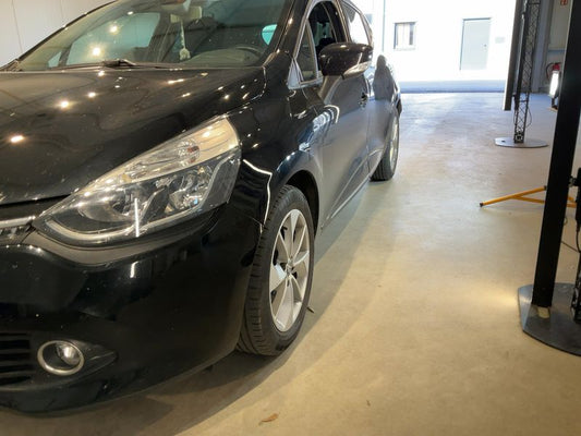 Renault Clio 0.9 Limited 2016 – снимка 2