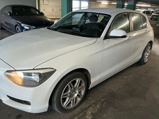 BMW 1er 114i 2015 – снимка 2