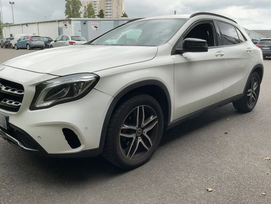 Mercedes-Benz GLA-Klasse GLA 180 Sensation 2018 – снимка 2