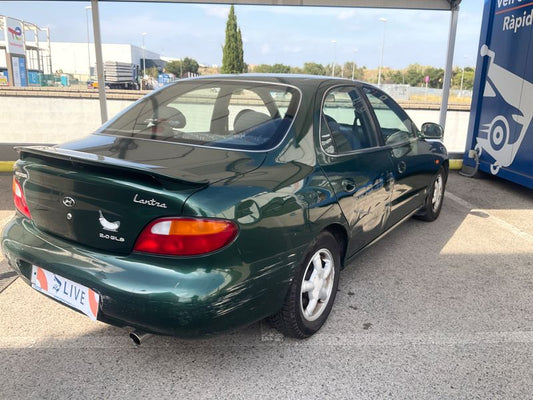 Hyundai Lantra 2.0 GLS 1998 – снимка 2