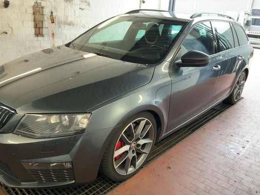 Skoda Octavia 2.0 TDI RS 2015 – снимка 2