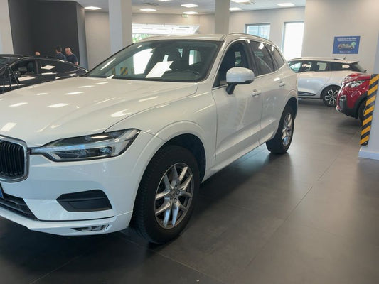 Volvo XC60 2.0 B4 Diesel Mild-Hybrid Momentum Pro AWD 2020 – снимка 2