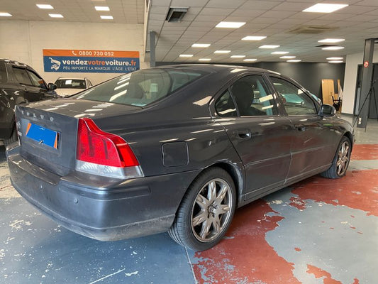 Volvo S60 2.4 D Kinetic 2009 – снимка 2