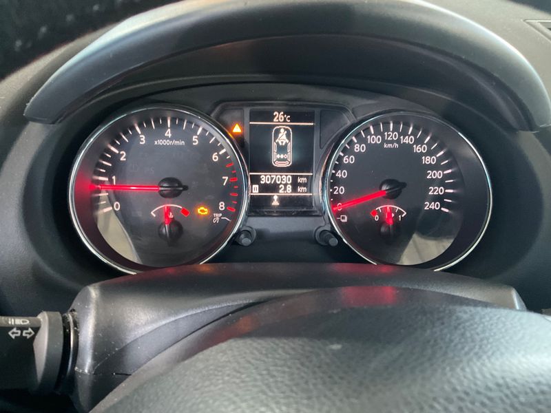 Nissan Qashqai 1.6 Tekna Sport 2011 – снимка 7