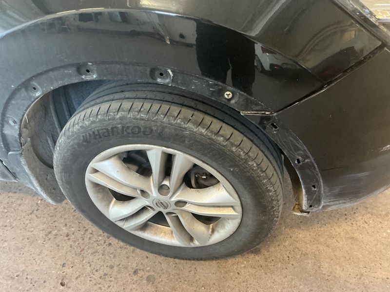 Nissan Qashqai+2 2.0 Acenta 4x4 2011 – снимка 39