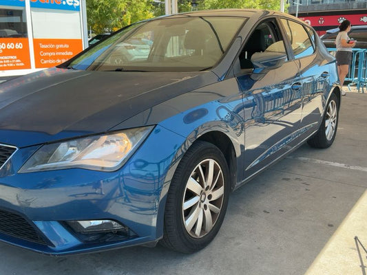 Seat Leon 1.6 TDI Reference 2015 – снимка 2