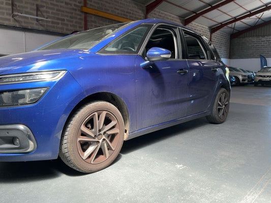 Citroen C4 Picasso 1.6 Blue-HDi Shine 2017 – снимка на щета 2