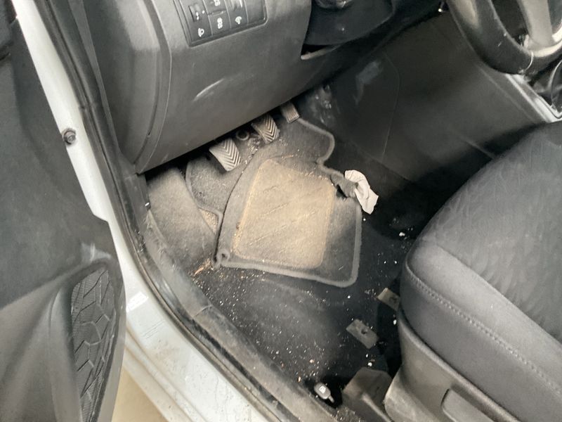 Hyundai ix20 1.4 Comfort 2011 – снимка на щета