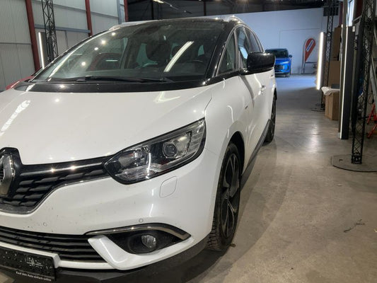Renault Grand Scenic 1.3 TCe Energy BOSE-Edition 2018 – снимка 2