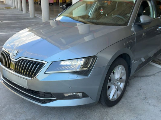 Skoda Superb 2.0 TDI SportLine 2019 – снимка 2
