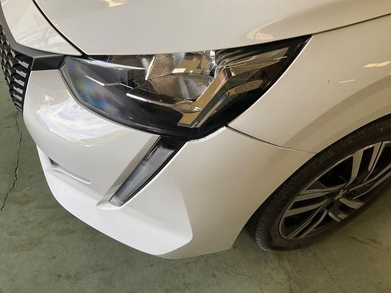 Peugeot 208 1.2 PureTech Allure 2019 – снимка 26