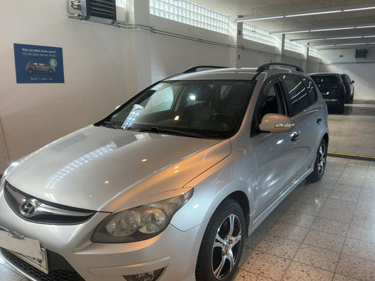 Hyundai i30 1.4 Classic 2012 – снимка 2